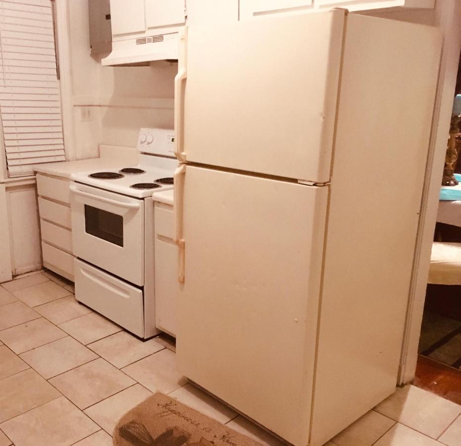 Best Deal In Town! Entire 1 Bedroom Apartment 59 Montgomery Exteriör bild